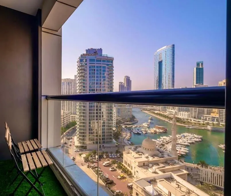 Escan Tower Marina View Apartment Dubai United Arab Emirates